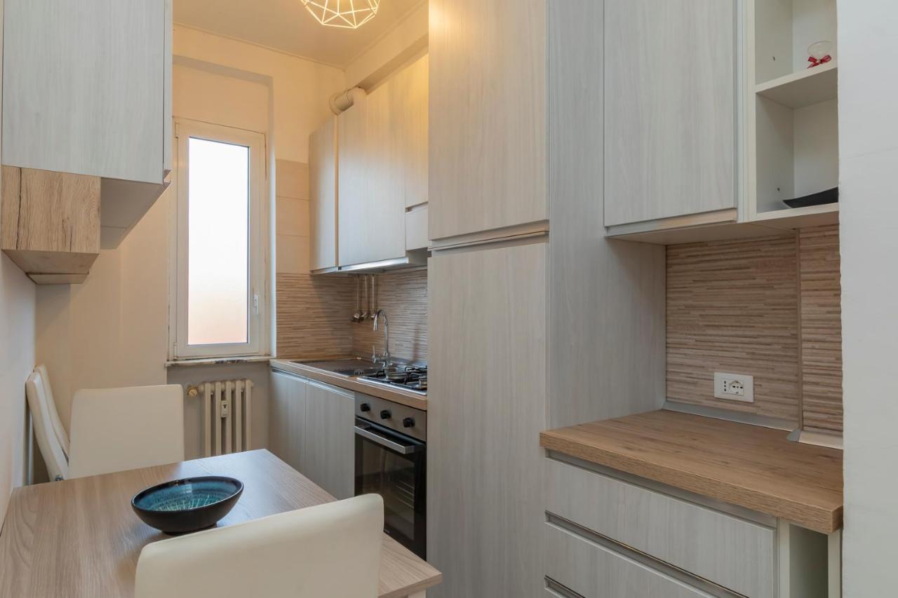 Luxury Apartment Near Navigli Carlo D'Adda 29 Milan Bagian luar foto