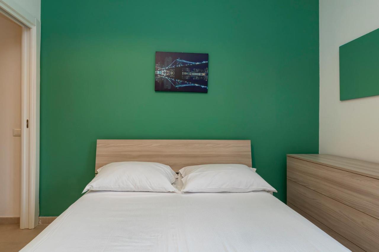 Luxury Apartment Near Navigli Carlo D'Adda 29 Milan Bagian luar foto